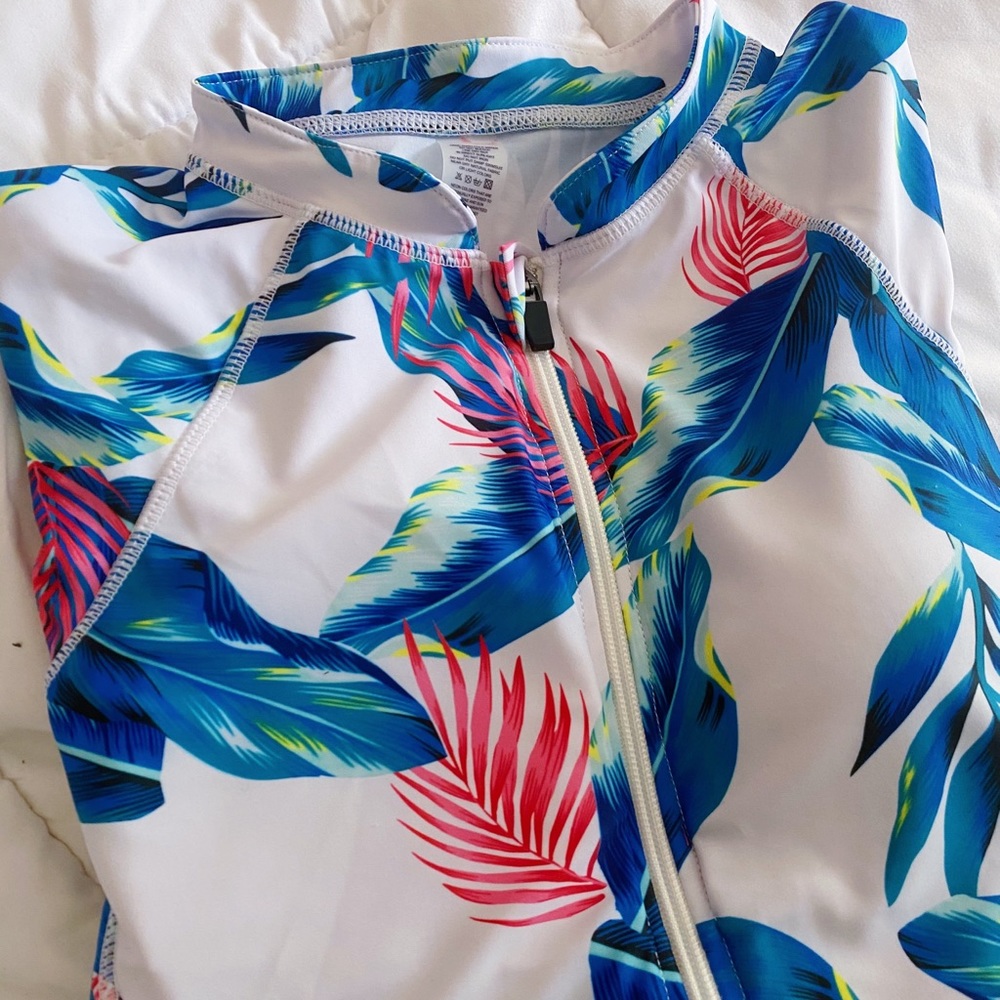 Women’s Rash Guard One piece